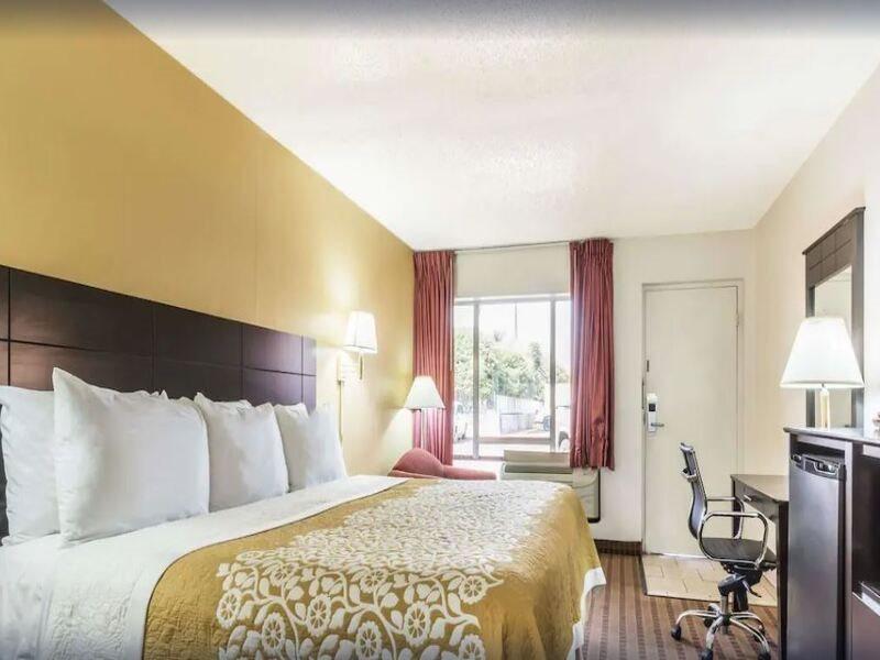 Days Inn South Fort Worth Dış mekan fotoğraf